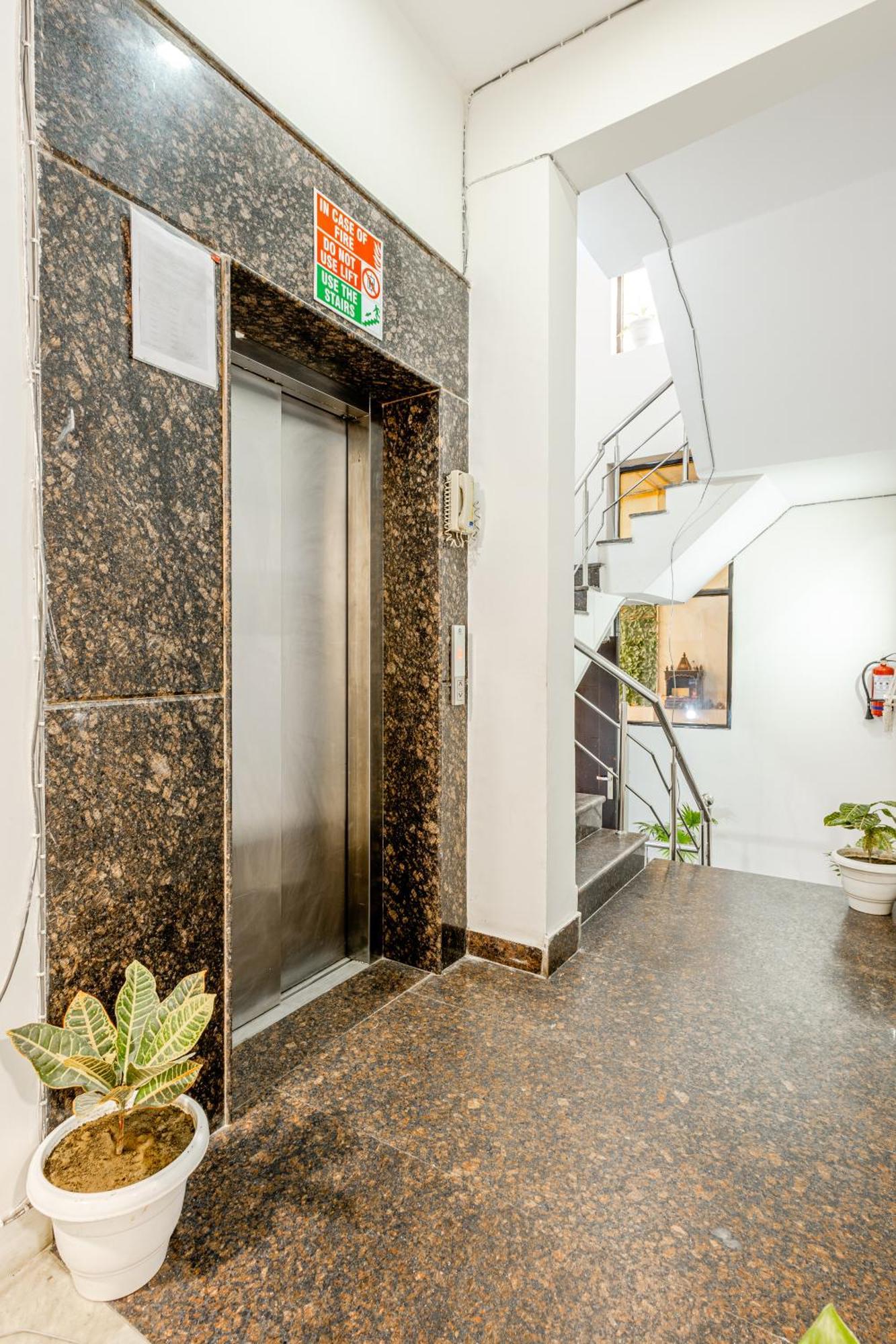 Lime Tree Service Apartment Golf Course Road, Gurgaon Exterior foto
